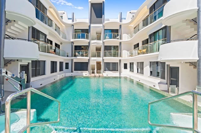 Apartamento de 2 habitaciones en Centro, Estepona en venta - 599.900 € (Ref: 9413191)