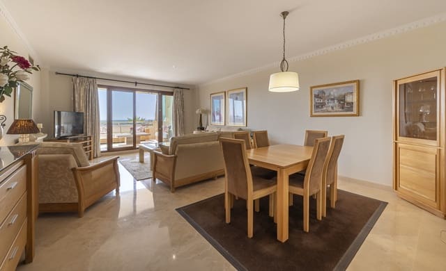 Apartamento de 2 habitaciones en El Paraiso, Estepona en venta - 579.000 € (Ref: 9413192)