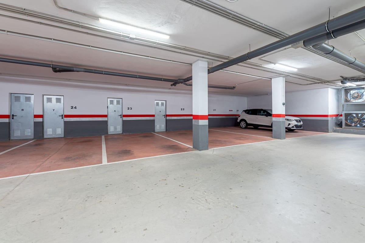 Apartamento de 4 habitaciones en Estepona en venta - 975.000 € (Ref: 9413194)