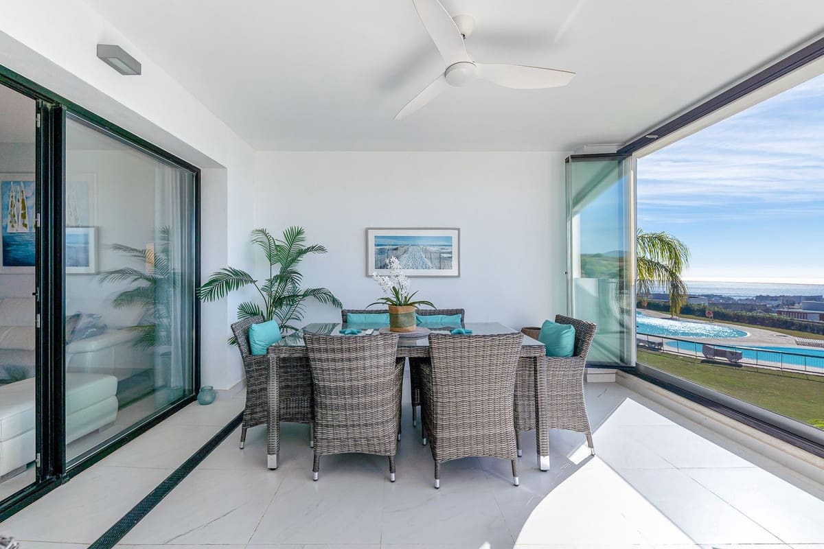 4 sovrum Lägenhet till salu i Estepona - 899 000 € (Ref: 9413194)