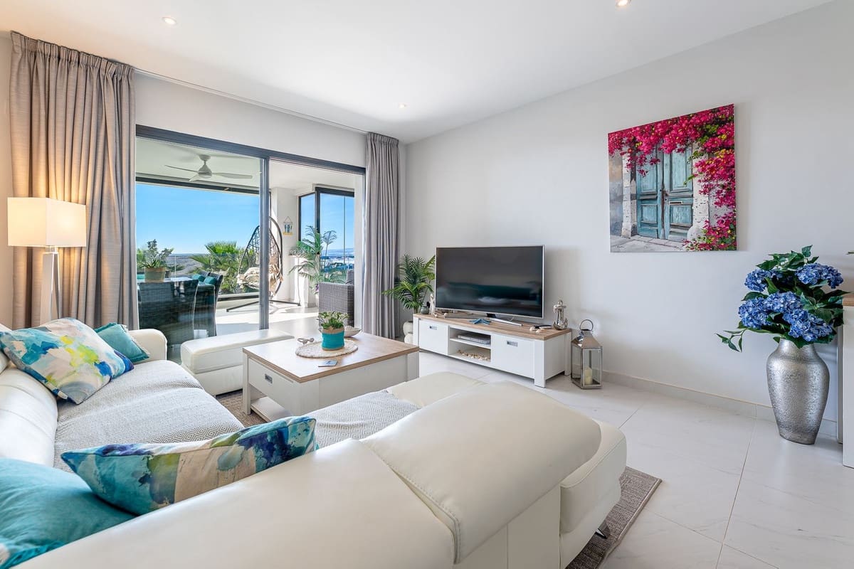 4 sovrum Lägenhet till salu i Estepona - 899 000 € (Ref: 9413194)