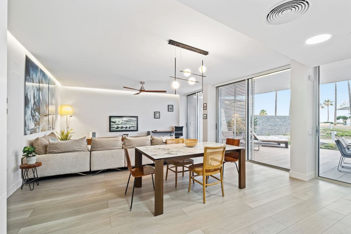 2 bedroom Apartment for sale in Estepona - € 795,000 (Ref: 9413196)