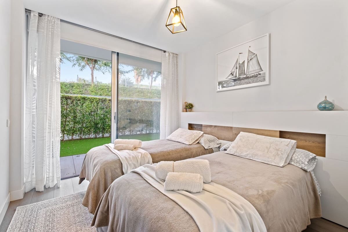 2 bedroom Apartment for sale in Estepona - € 795,000 (Ref: 9413196)