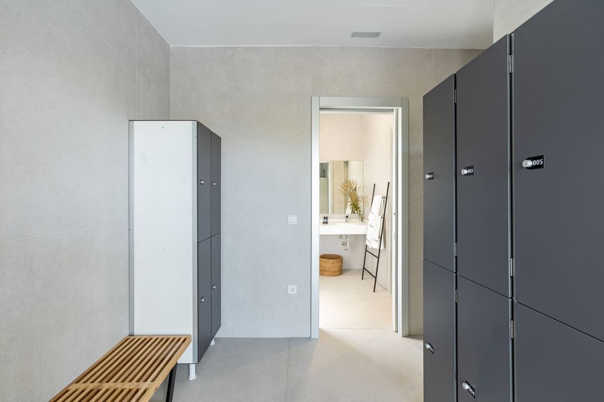 2 bedroom Apartment for sale in Estepona - € 795,000 (Ref: 9413196)