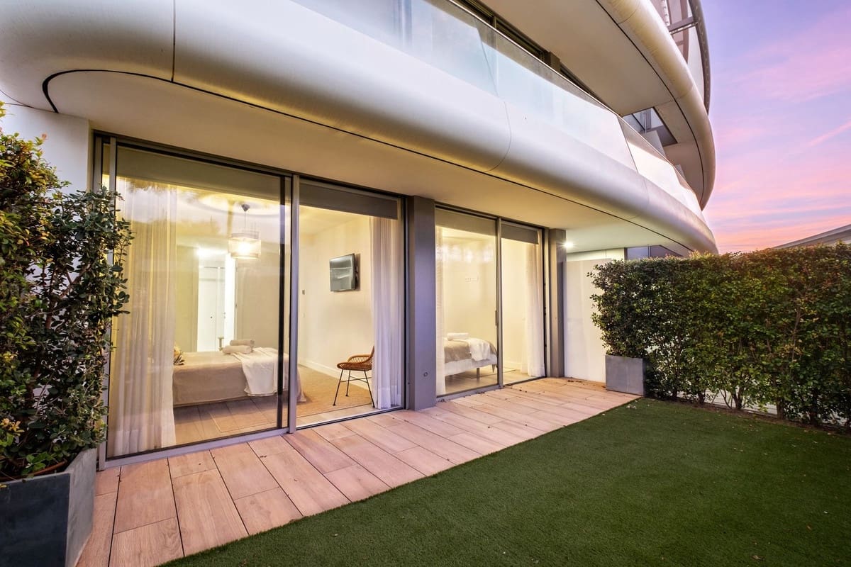 2 bedroom Apartment for sale in Estepona - € 795,000 (Ref: 9413196)