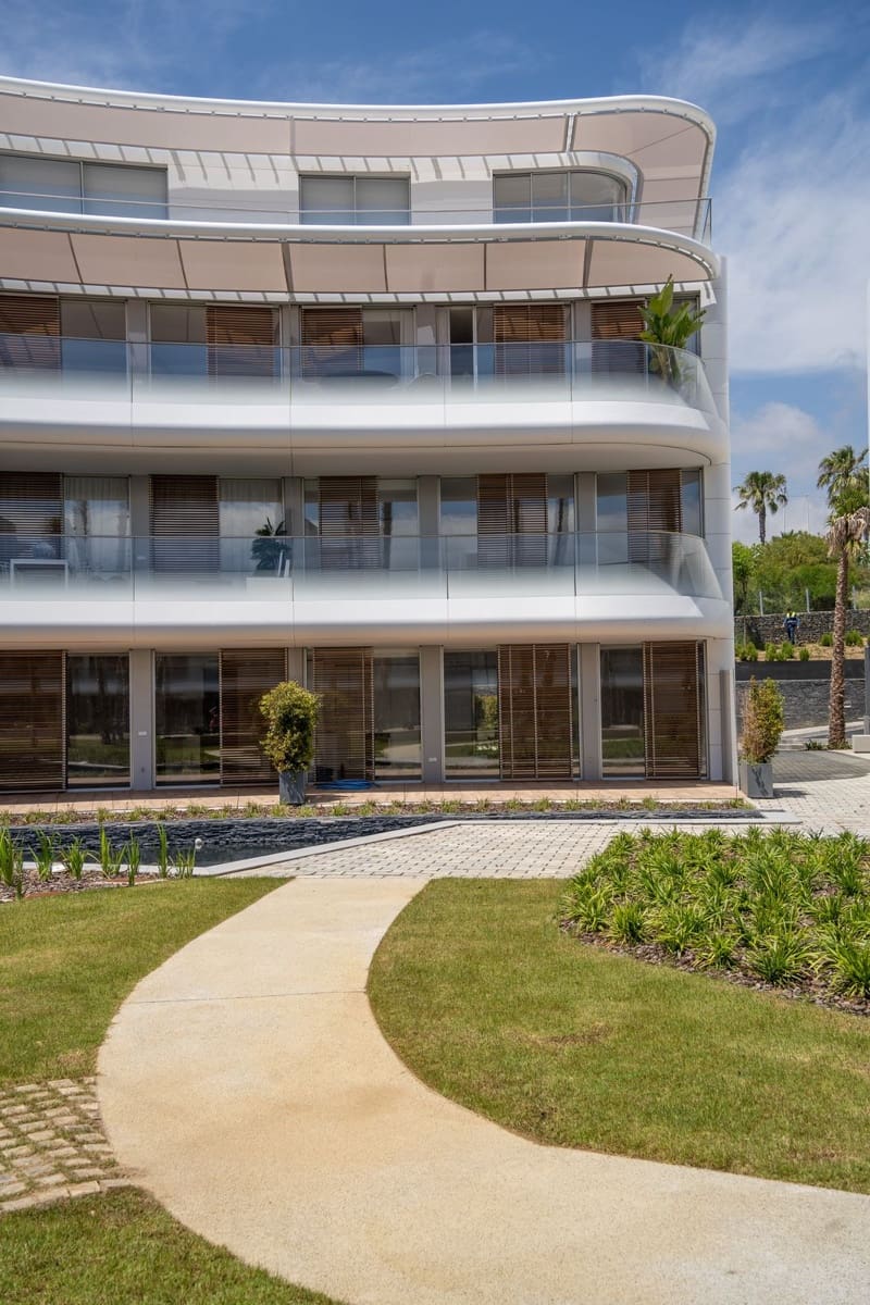 2 bedroom Apartment for sale in Estepona - € 795,000 (Ref: 9413196)