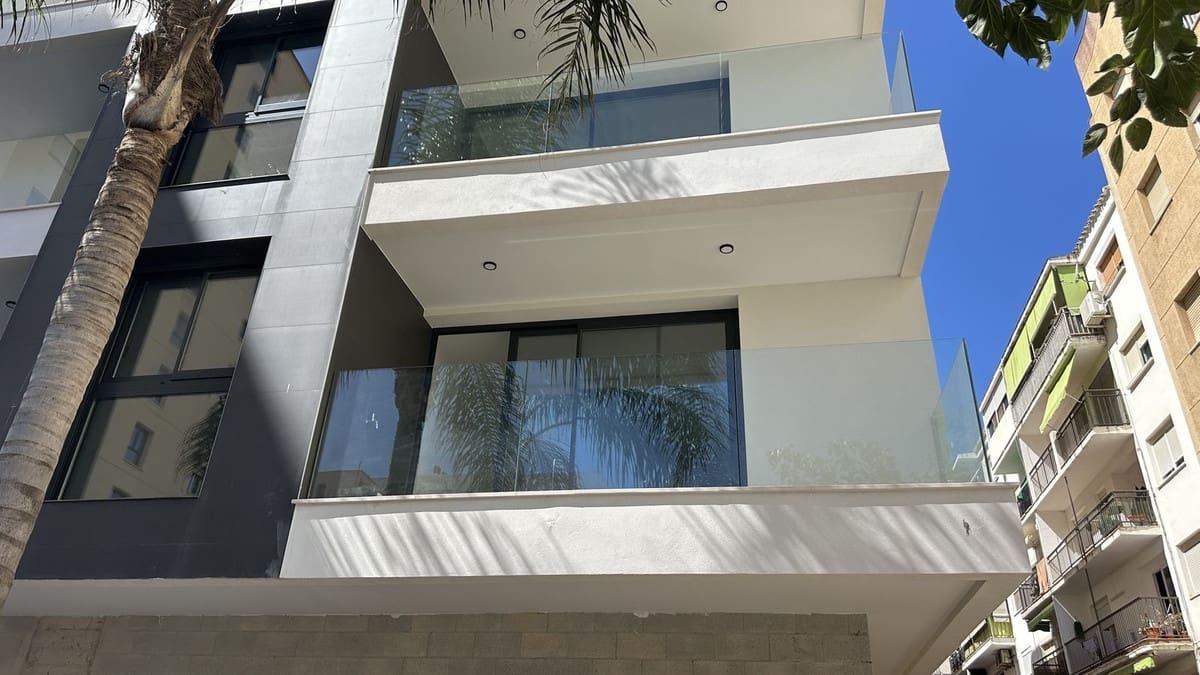 2 makuuhuone Huoneisto myytävänä paikassa Estepona - 399 000 € (Ref: 9413197)