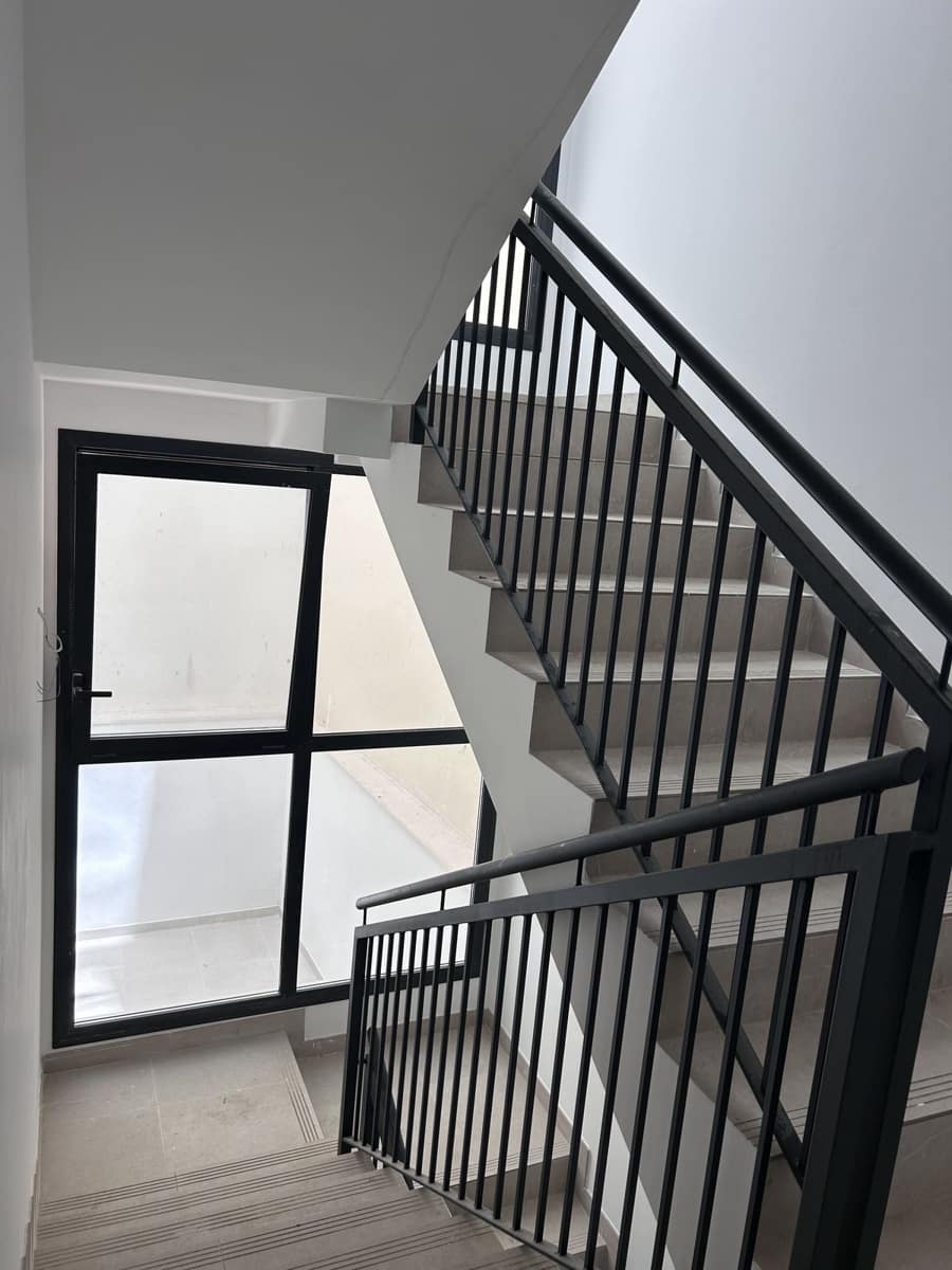 2 makuuhuone Huoneisto myytävänä paikassa Estepona - 399 000 € (Ref: 9413197)