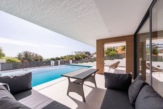 3 soverom Villa til salgs i Estepona - € 1 395 000 (Ref: 9413198)