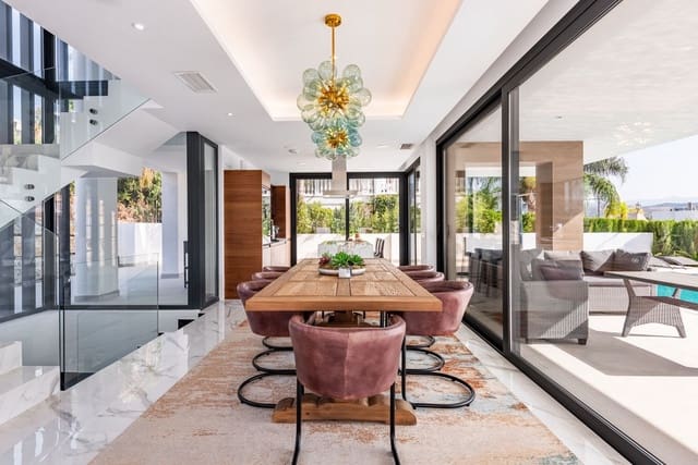 3 soverom Villa til salgs i Estepona - € 1 395 000 (Ref: 9413198)