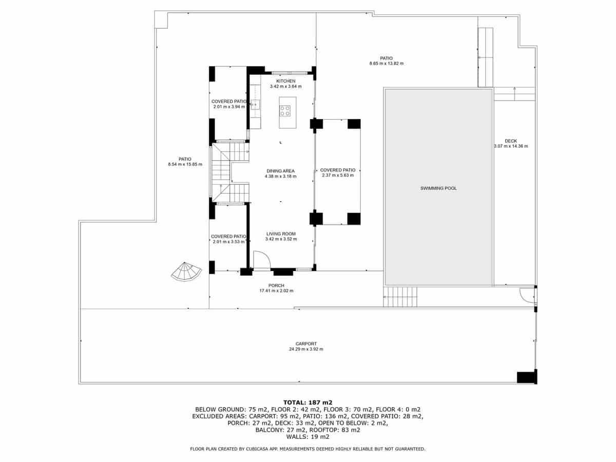 Chalet de 3 habitaciones en Estepona en venta - 1.400.000 € (Ref: 9413198)