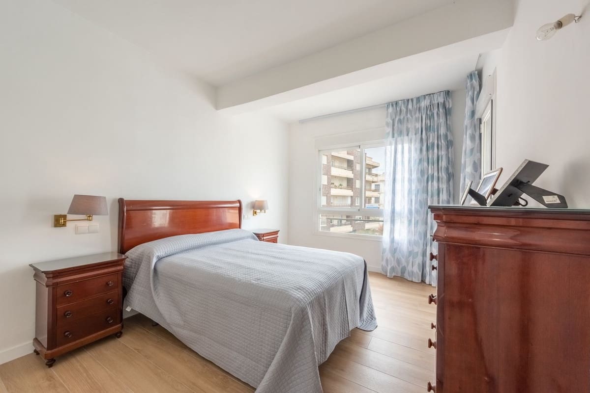 3 makuuhuone Huoneisto myytävänä paikassa Estepona - 690 000 € (Ref: 9413199)