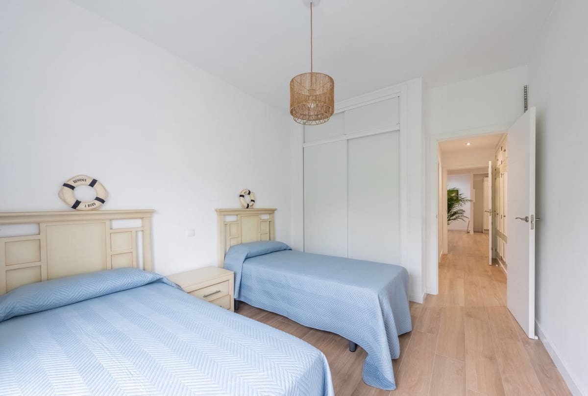 3 makuuhuone Huoneisto myytävänä paikassa Estepona - 690 000 € (Ref: 9413199)