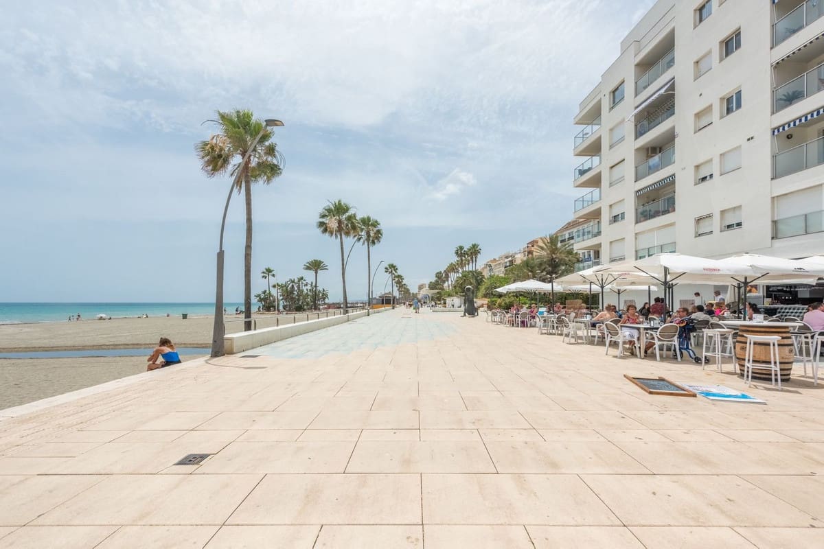 3 makuuhuone Huoneisto myytävänä paikassa Estepona - 690 000 € (Ref: 9413199)