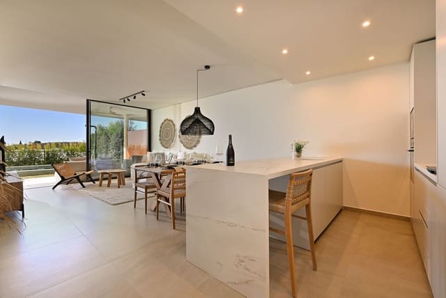 Apartamento de 2 habitaciones en Fuengirola en venta - 799.000 € (Ref: 9414605)