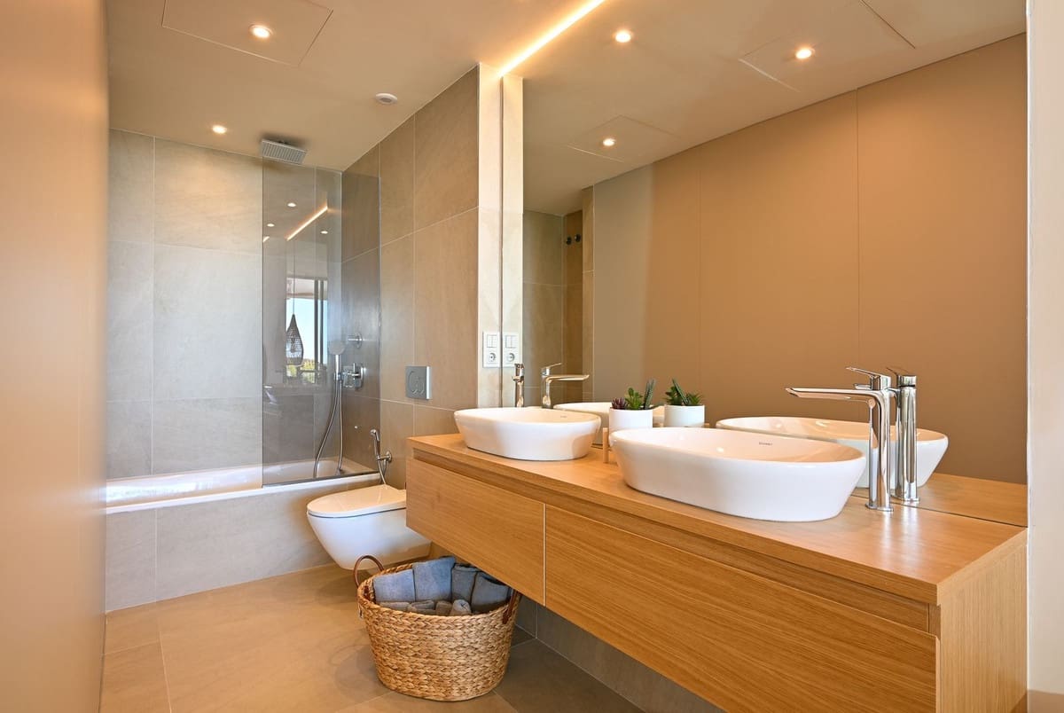 Apartamento de 2 habitaciones en Fuengirola en venta - 799.000 € (Ref: 9414605)