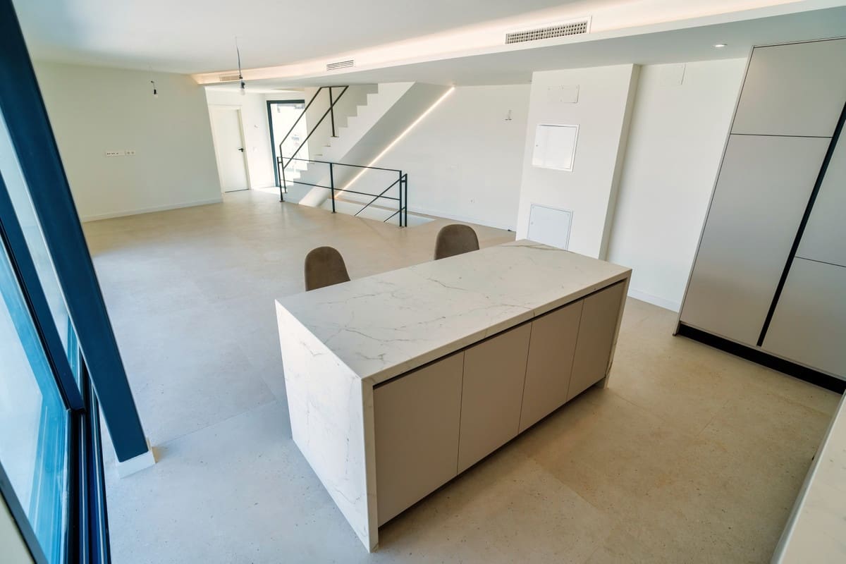 4 sypialnia Willa na sprzedaż w Pinos de Alhaurin - 890 000 € (Ref: 9432037)