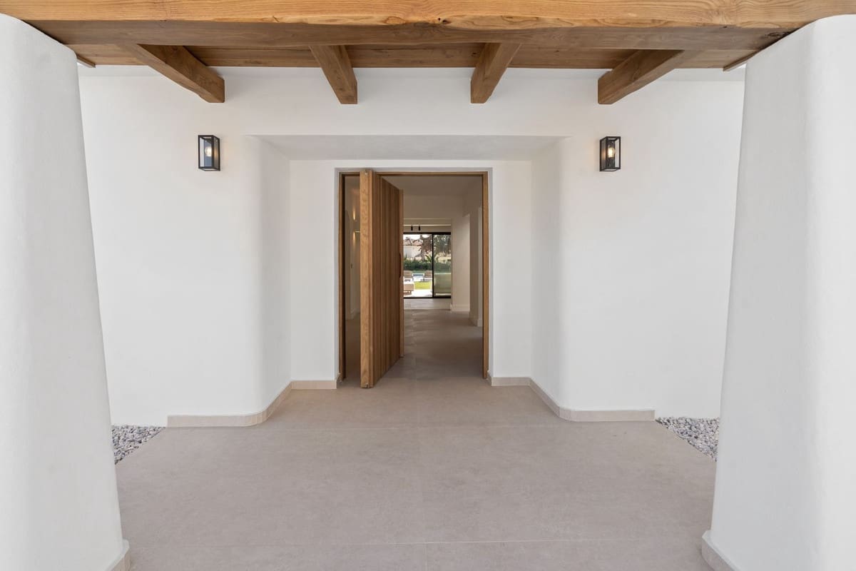 Chalet de 5 habitaciones en El Rosario en venta con garaje - 3.895.000 € (Ref: 9432550)