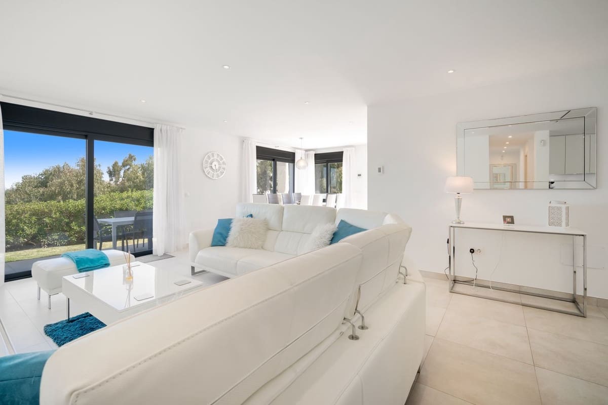 5 soverom Villa til salgs i La Cala de Mijas med garasje - € 1 950 000 (Ref: 9432551)