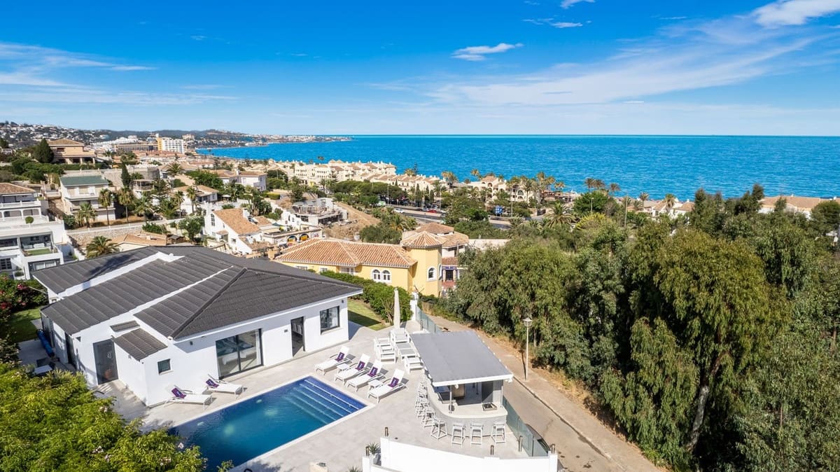5 soverom Villa til salgs i La Cala de Mijas med garasje - € 1 950 000 (Ref: 9432551)