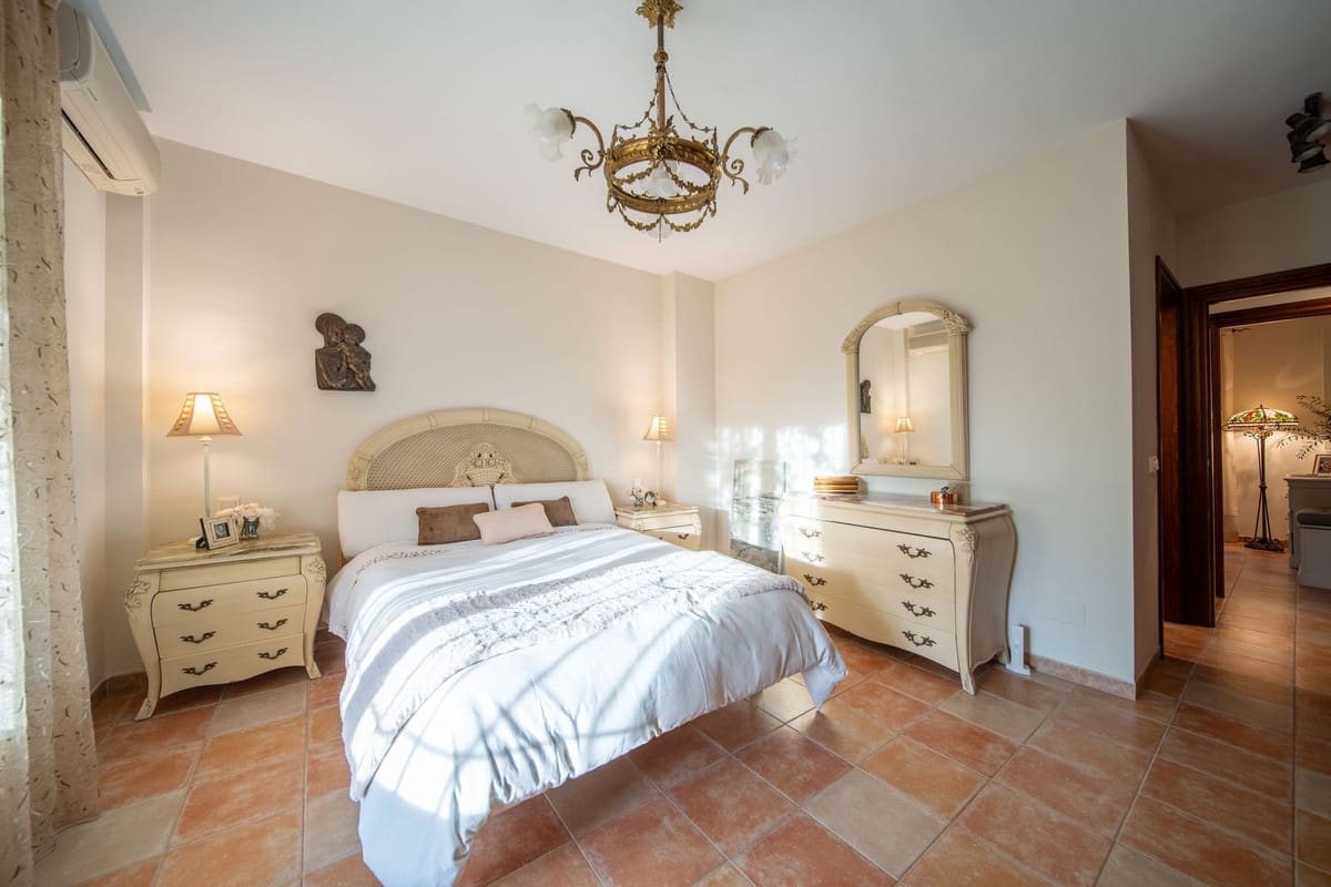 Chalet de 5 habitaciones en Mijas Golf en venta con garaje - 1.150.000 € (Ref: 9432553)