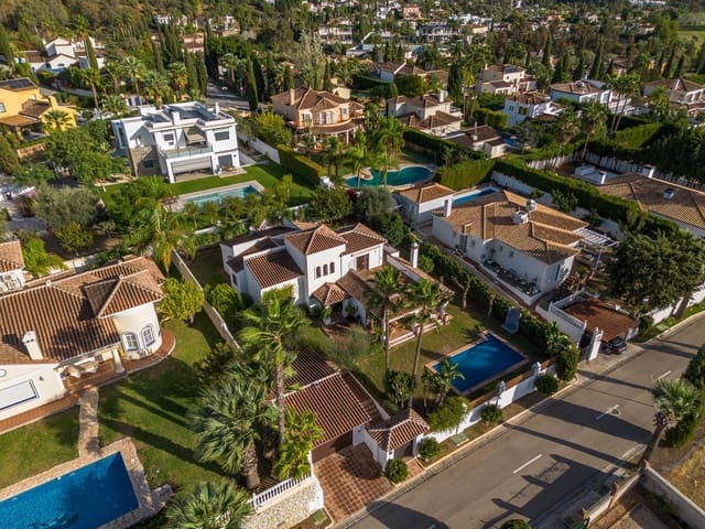 5 sypialnia Willa na sprzedaż w Mijas Golf, Mijas z garażem - 1 125 000 € (Ref: 9432553)