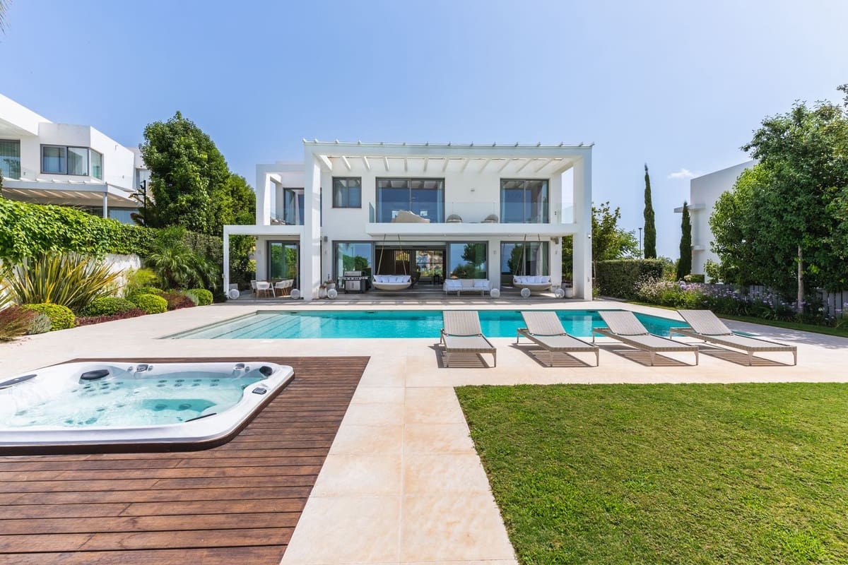 5 soveværelse Villa til salg i Marbella med garage - € 3.800.000 (Ref: 9432554)