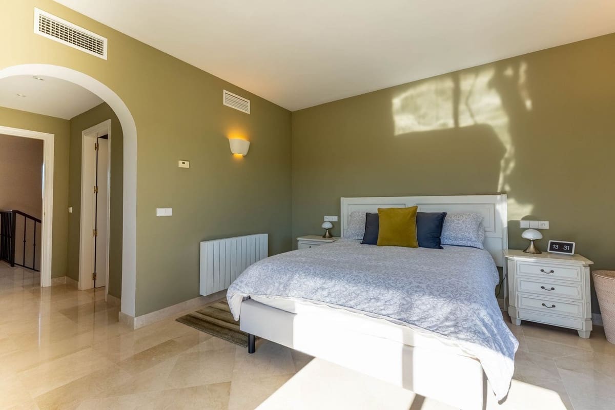 5 soveværelse Villa til salg i Mijas med garage - € 1.500.000 (Ref: 9432555)