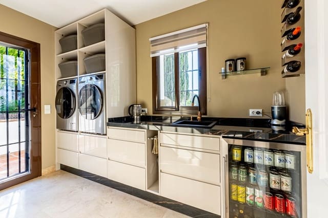 5 soveværelse Villa til salg i Mijas med garage - € 1.500.000 (Ref: 9432555)