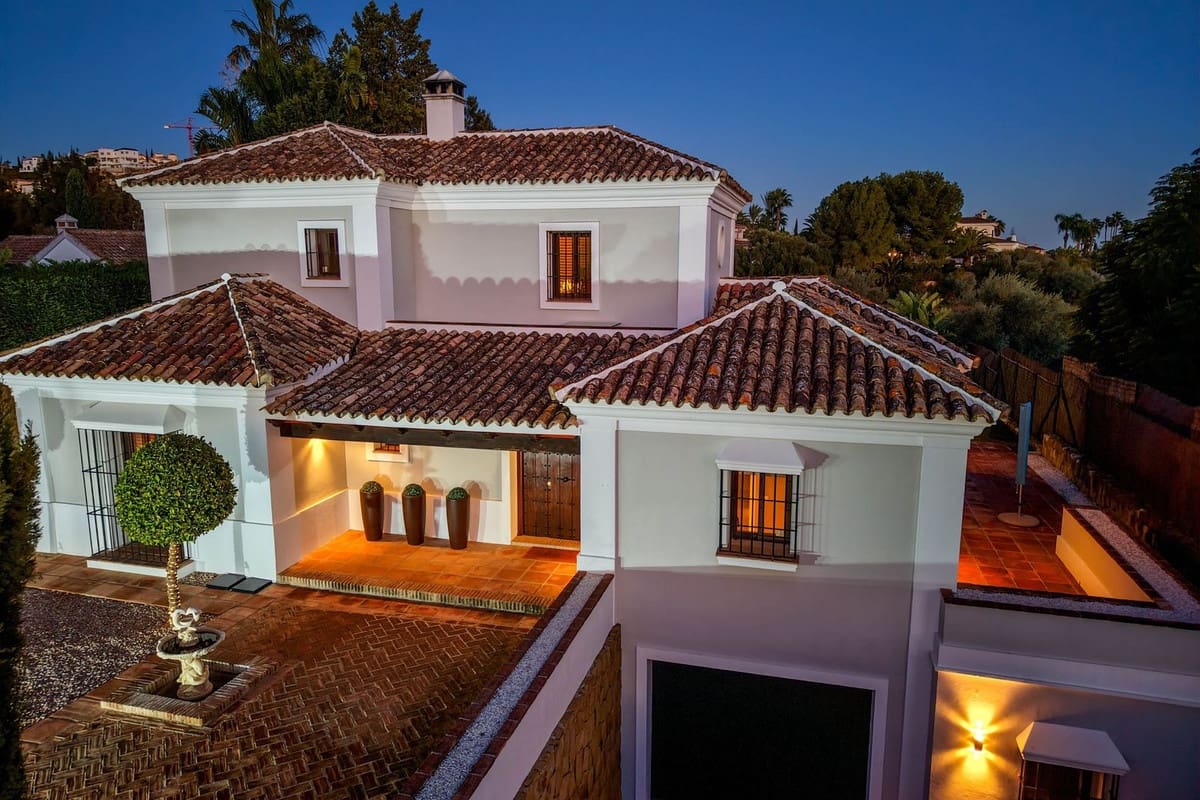 5 soveværelse Villa til salg i Mijas med garage - € 1.500.000 (Ref: 9432555)