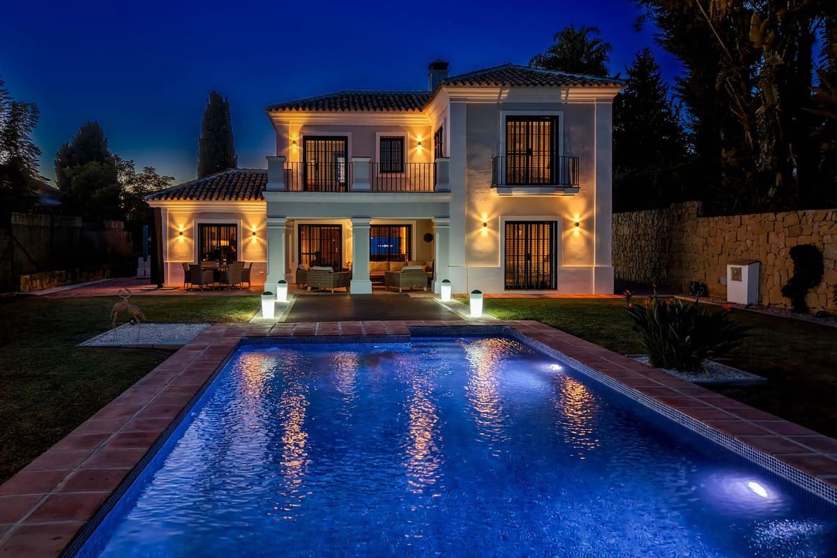 5 soveværelse Villa til salg i Mijas med garage - € 1.500.000 (Ref: 9432555)