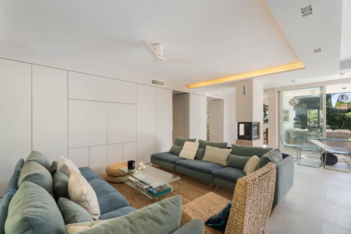 6 sypialnia Willa na sprzedaż w El Rosario - 2 595 000 € (Ref: 9432556)