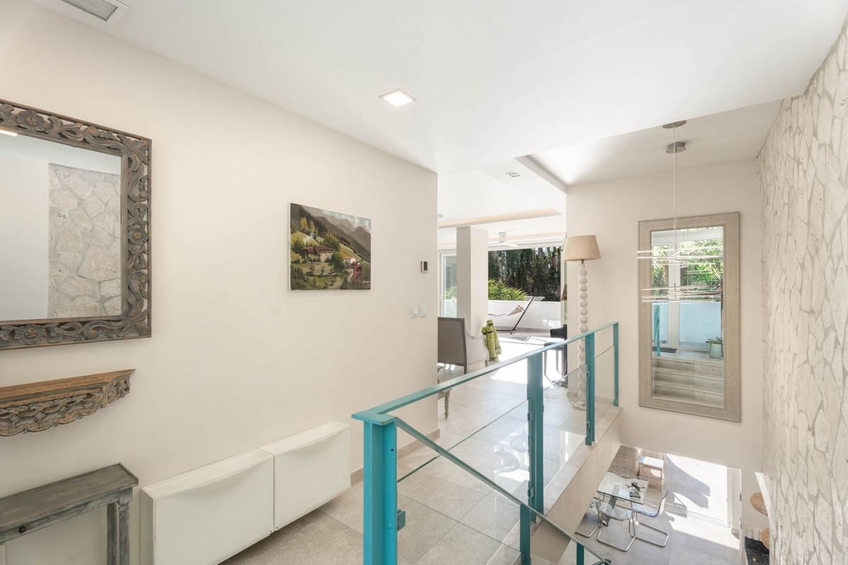 6 camera da letto Villa in vendita in El Rosario - 2.595.000 € (Rif: 9432556)