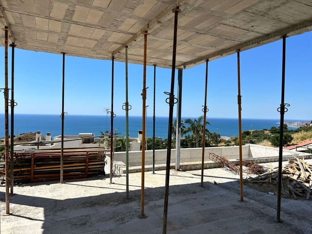 Chalet de 3 habitaciones en La Capellania, Benalmádena en venta - 2.295.000 € (Ref: 9432559)