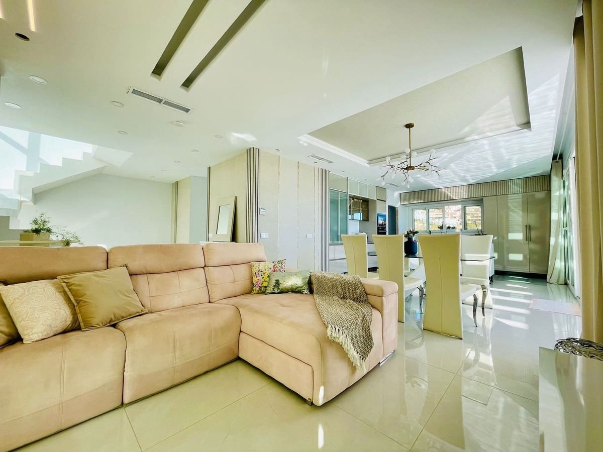 4 sypialnia Willa na sprzedaż w Benalmadena z garażem - 1 700 000 € (Ref: 9432560)