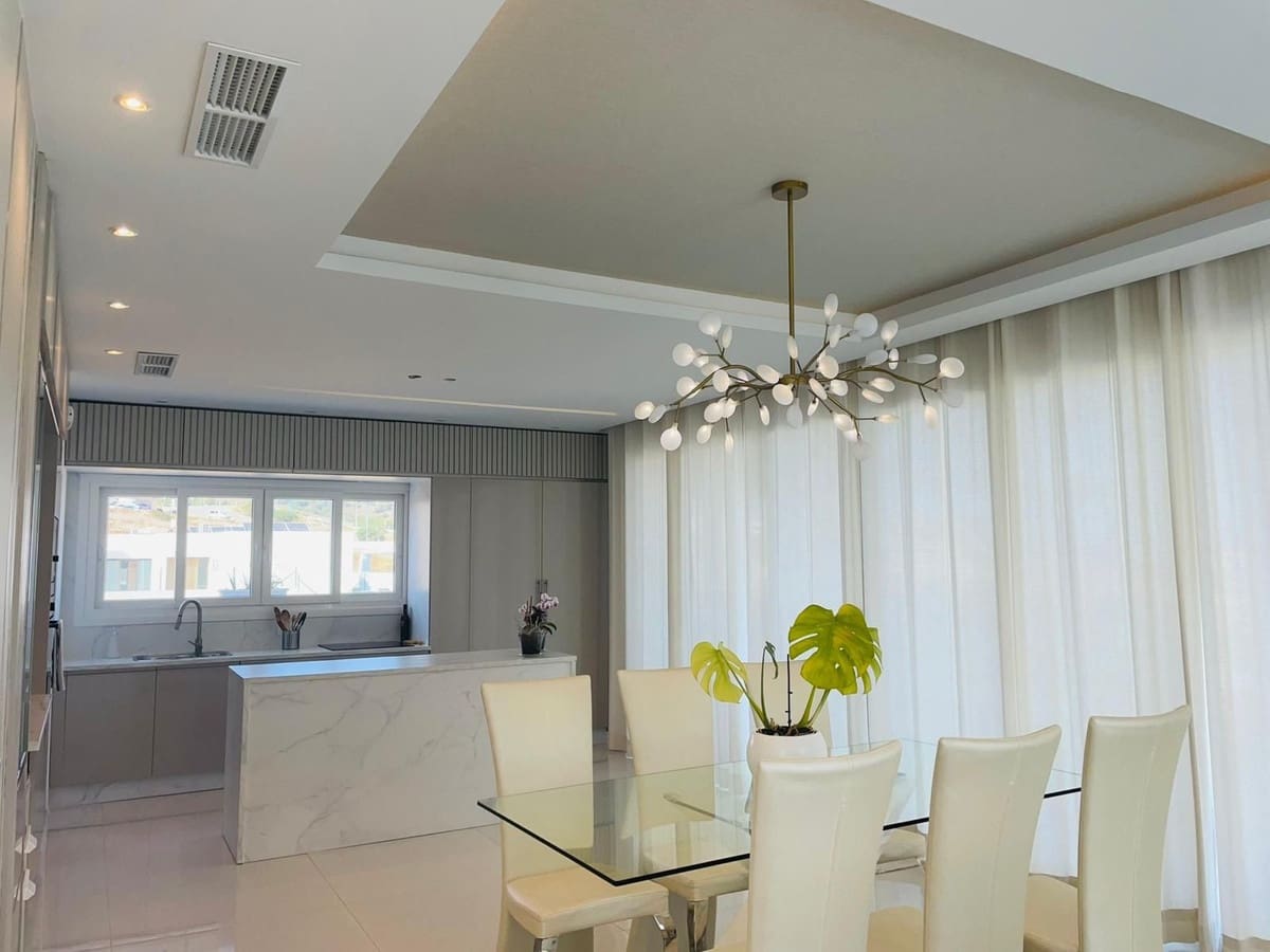 4 sypialnia Willa na sprzedaż w Benalmadena z garażem - 1 700 000 € (Ref: 9432560)