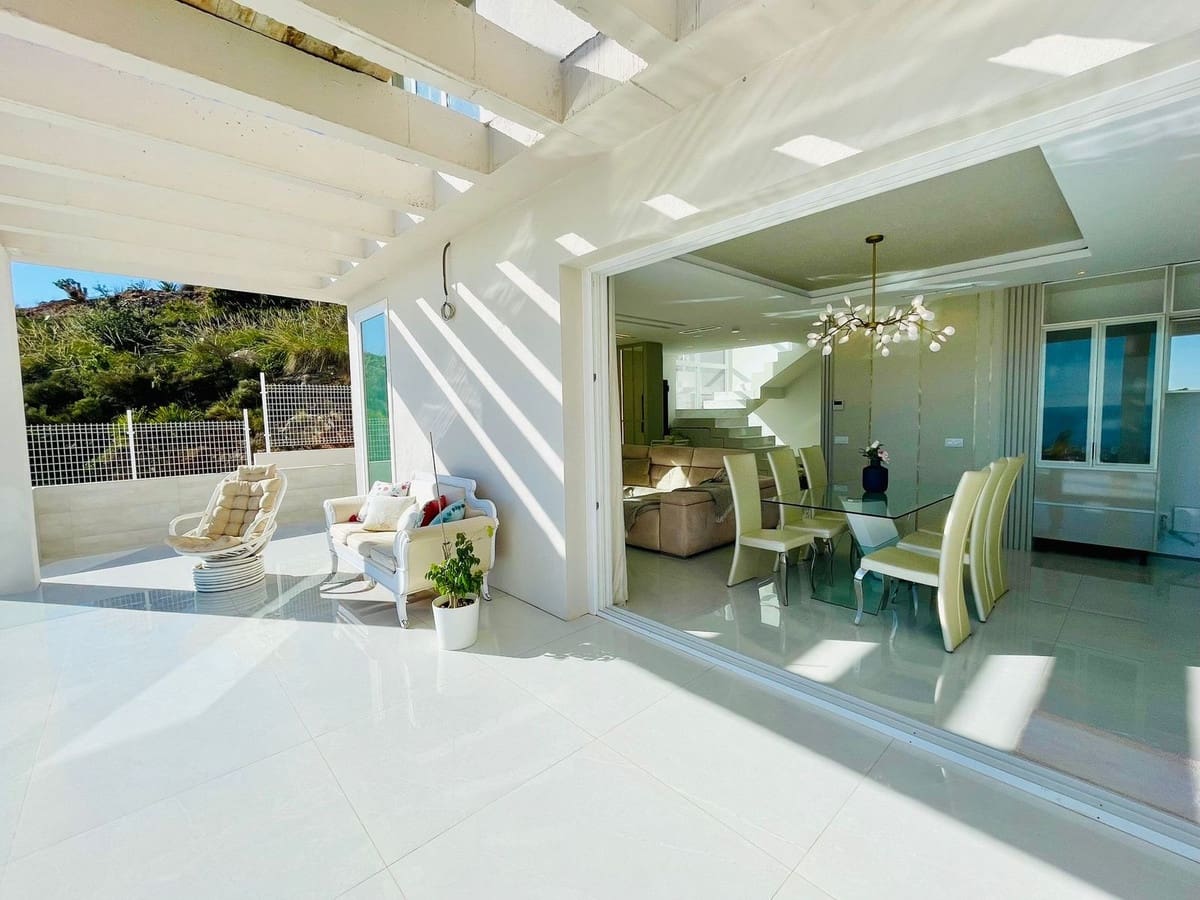 4 sypialnia Willa na sprzedaż w Benalmadena z garażem - 1 700 000 € (Ref: 9432560)