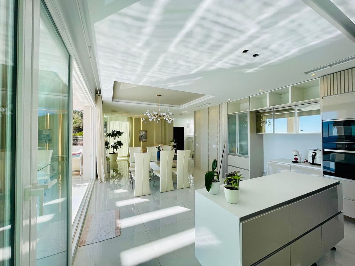 4 sypialnia Willa na sprzedaż w Benalmadena z garażem - 1 700 000 € (Ref: 9432560)