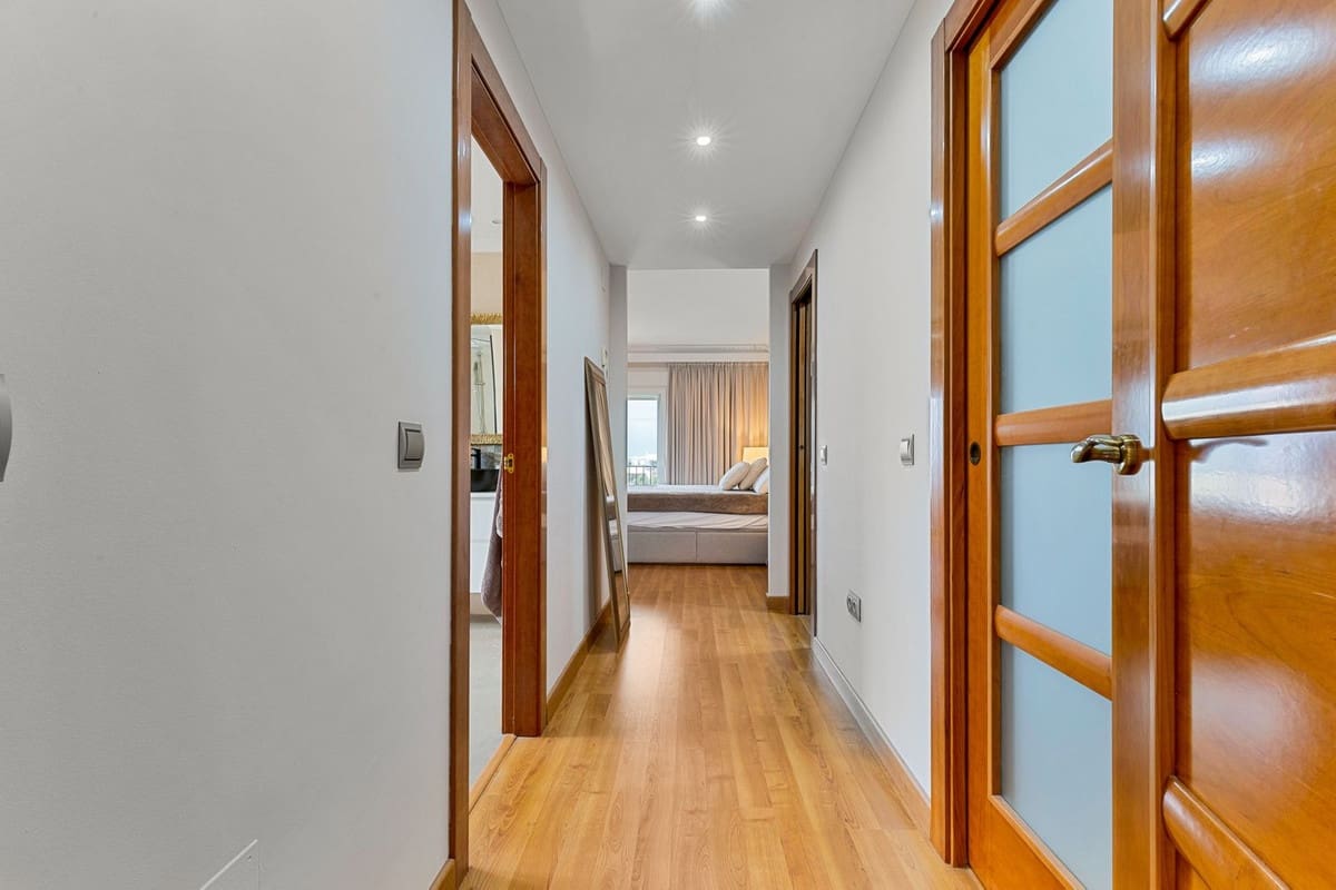 6 sypialnia Willa na sprzedaż w Torrequebrada z garażem - 2 499 000 € (Ref: 9432561)