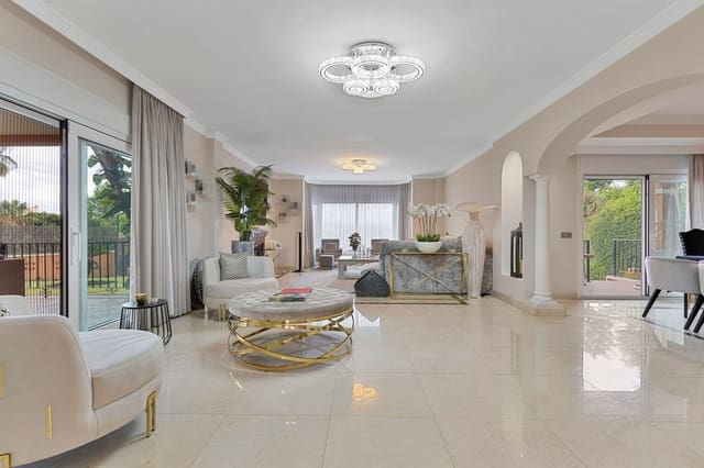 6 sovrum Villa till salu i Torrequebrada, Benalmádena med garage - 2 499 000 € (Ref: 9432561)