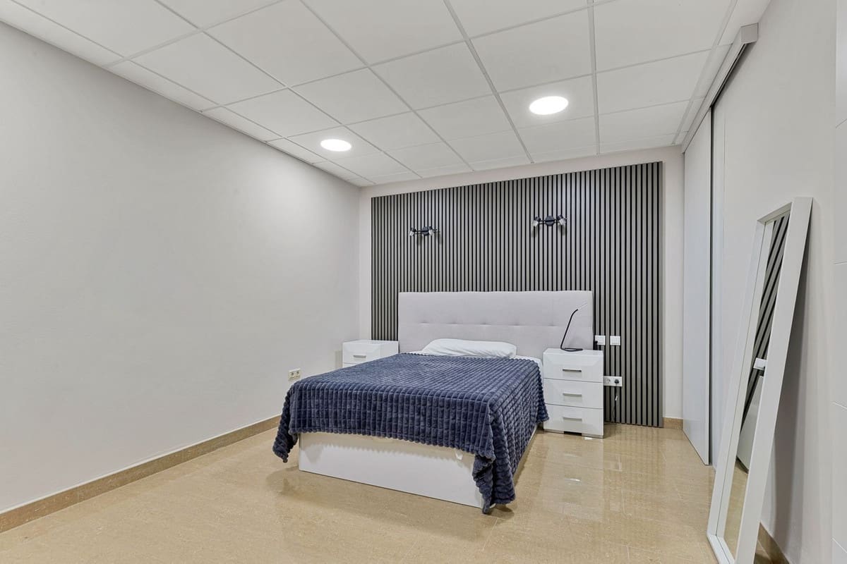 6 sypialnia Willa na sprzedaż w Torrequebrada z garażem - 2 499 000 € (Ref: 9432561)