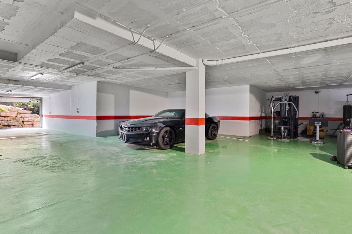 6 sypialnia Willa na sprzedaż w Torrequebrada z garażem - 2 499 000 € (Ref: 9432561)