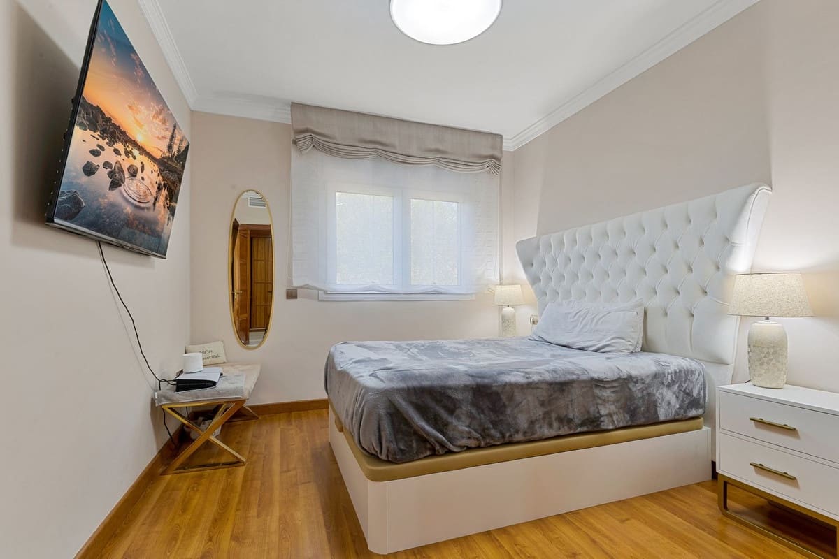 6 sypialnia Willa na sprzedaż w Torrequebrada z garażem - 2 499 000 € (Ref: 9432561)