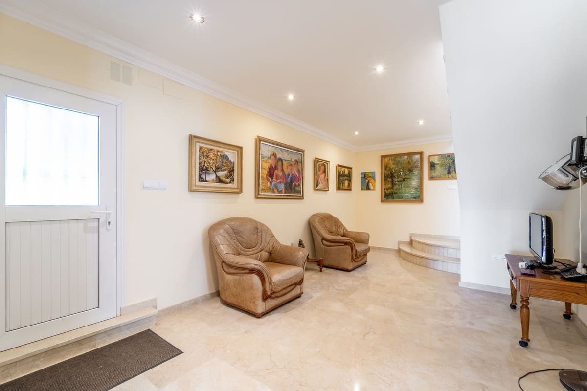 5 makuuhuone Huvila myytävänä paikassa Mijas mukana 
autotalli - 1 890 000 € (Ref: 9432562)