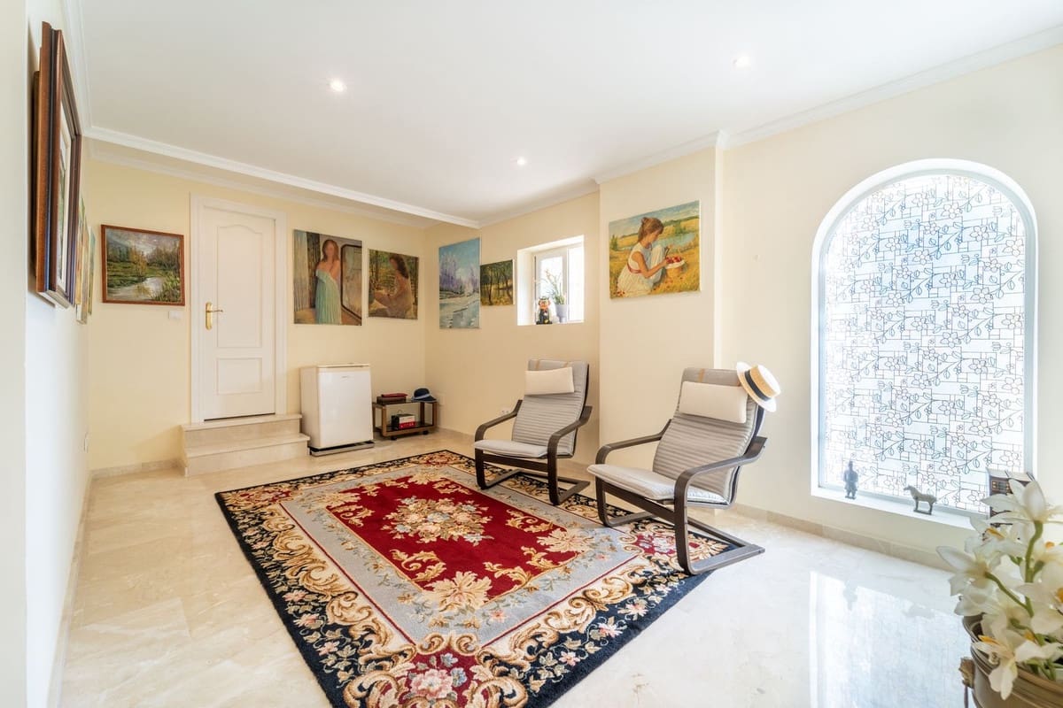 5 makuuhuone Huvila myytävänä paikassa Mijas mukana 
autotalli - 1 890 000 € (Ref: 9432562)