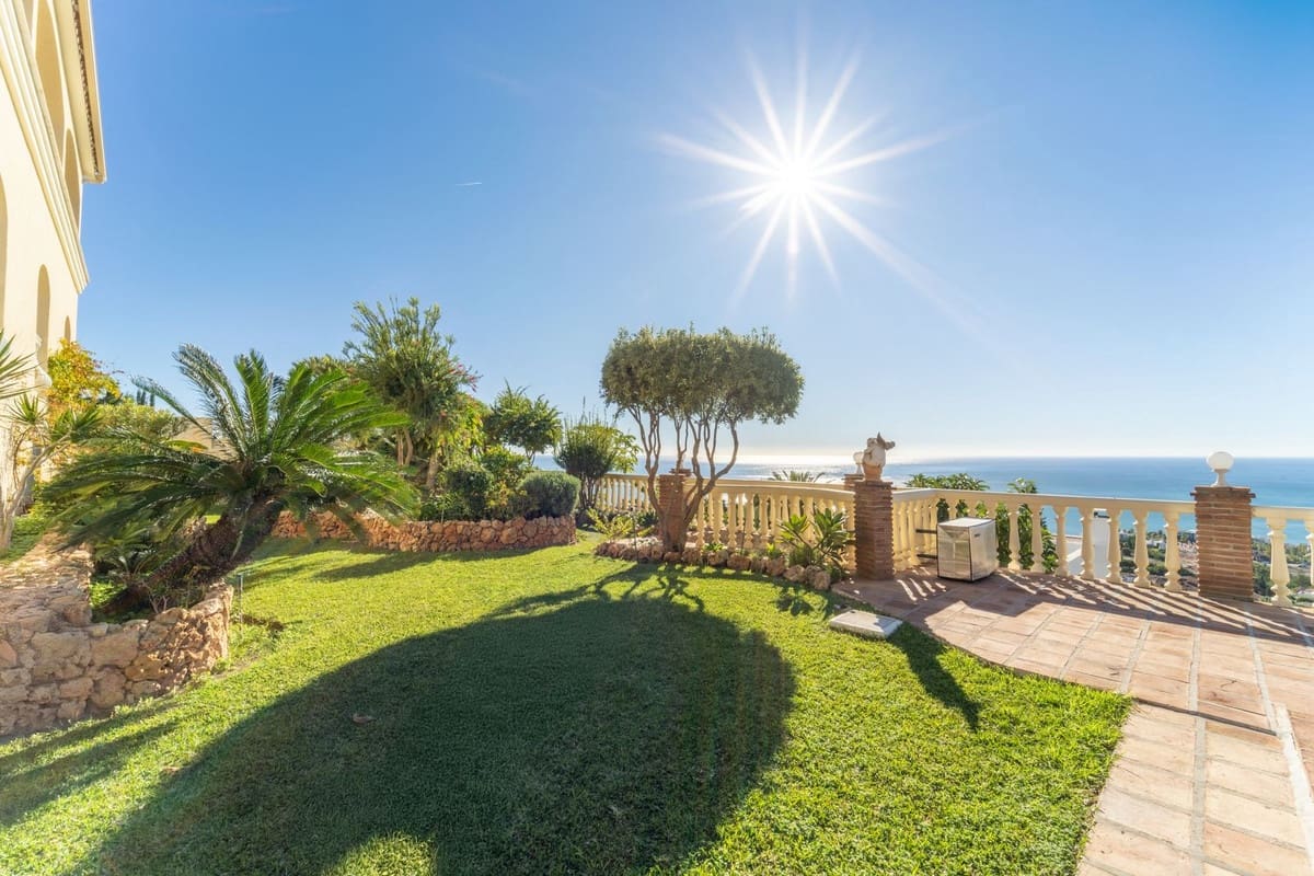 5 makuuhuone Huvila myytävänä paikassa Mijas mukana 
autotalli - 1 890 000 € (Ref: 9432562)