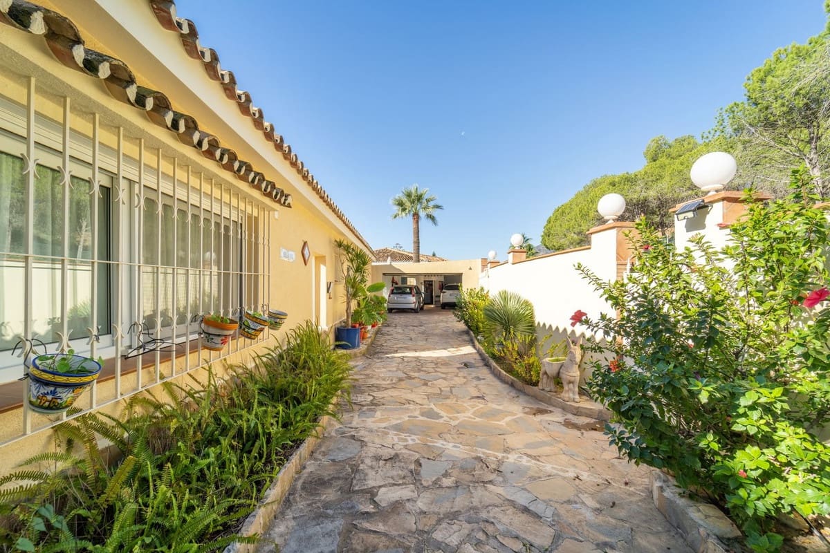 5 makuuhuone Huvila myytävänä paikassa Mijas mukana 
autotalli - 1 890 000 € (Ref: 9432562)