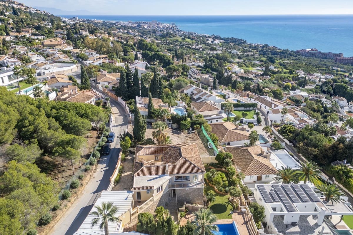 5 makuuhuone Huvila myytävänä paikassa Mijas mukana 
autotalli - 1 890 000 € (Ref: 9432562)