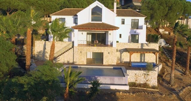 Chalet de 4 habitaciones en Valtocado, Mijas en venta - 1.450.000 € (Ref: 9432563)