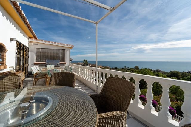 4 soveværelse Villa til salg i Torremuelle, Benalmádena med garage - € 1.340.000 (Ref: 9432566)